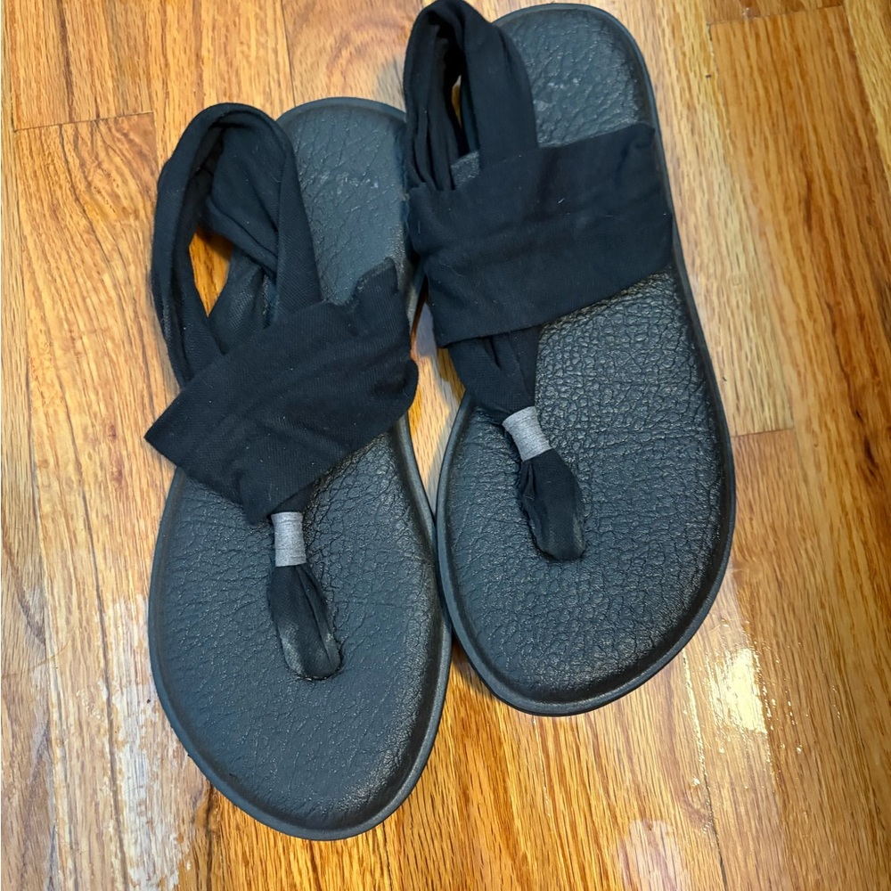 Sanuk Black Sandals